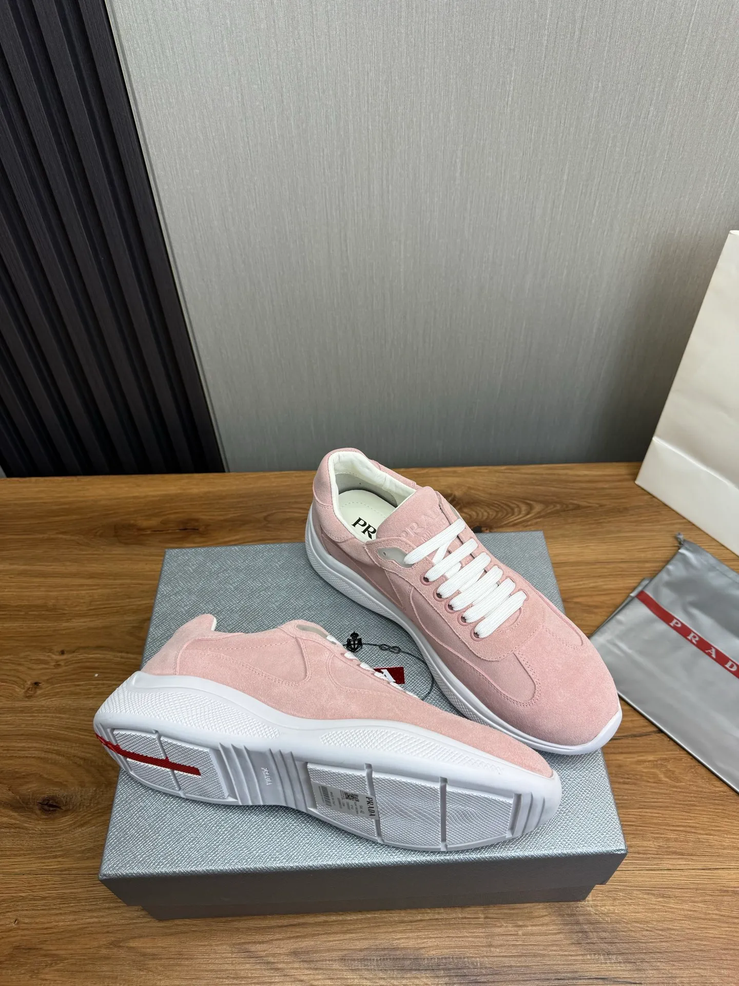 Men's shoes 💰540💰 [PRADA] Men's shoes are popular in the counter, official website is synchronized, 1 high-quality shipment ✔️Original frosted cowhide + cowhide lining, 1🆚1 replica, original sole, 38-45 (45 customized, non-refundable)
